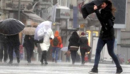 İBB’den İstanbul için fırtına ve sağanak yağış uyarısı