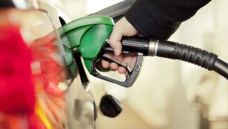 Benzine zam, motorine indirim geliyor!